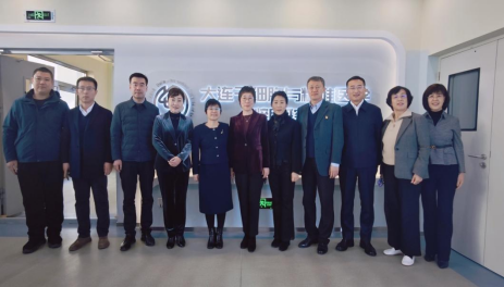 我校赴大连干细胞与精准医学创新研究院调研